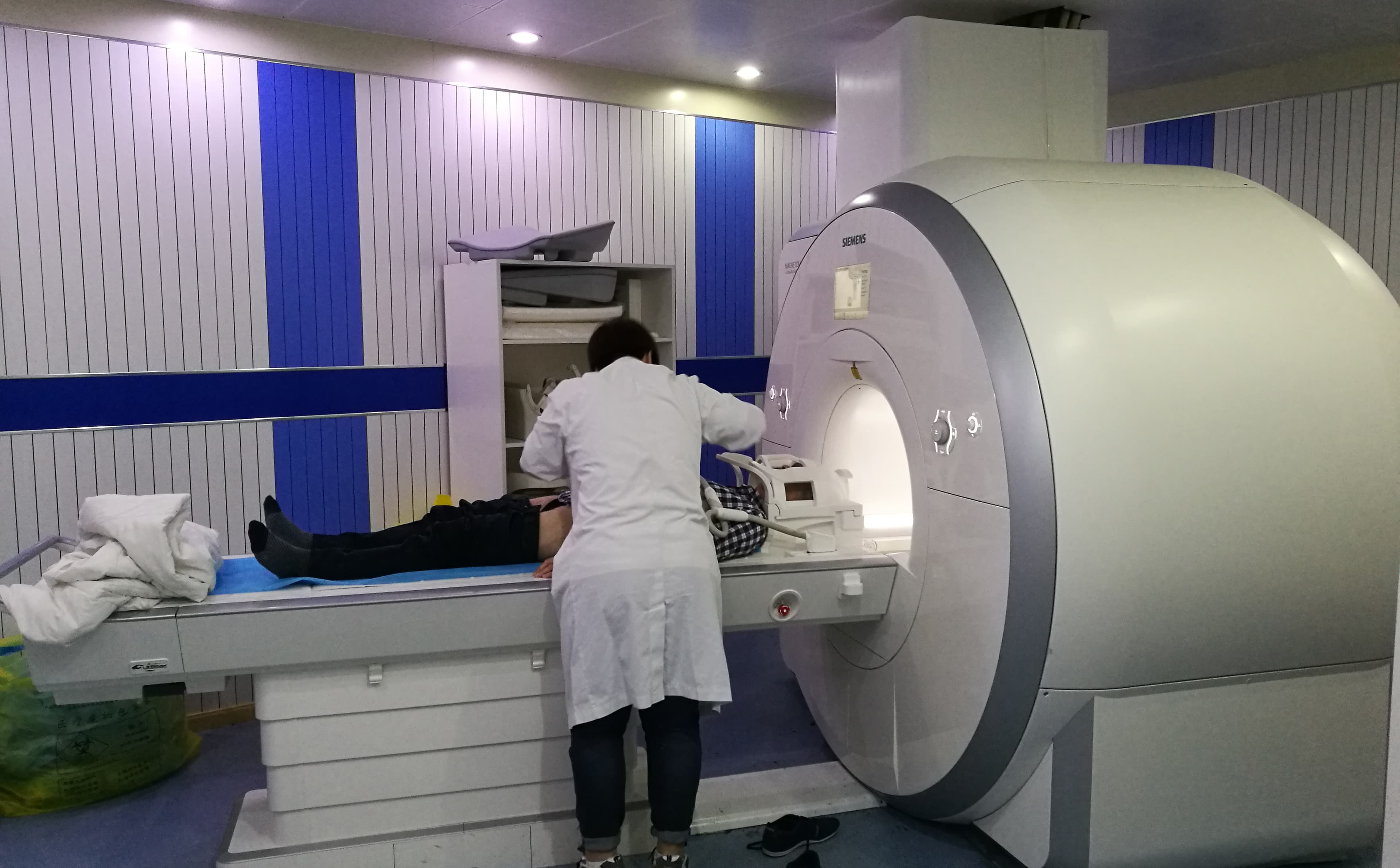 Equipo de resonancia magnética de alta gama